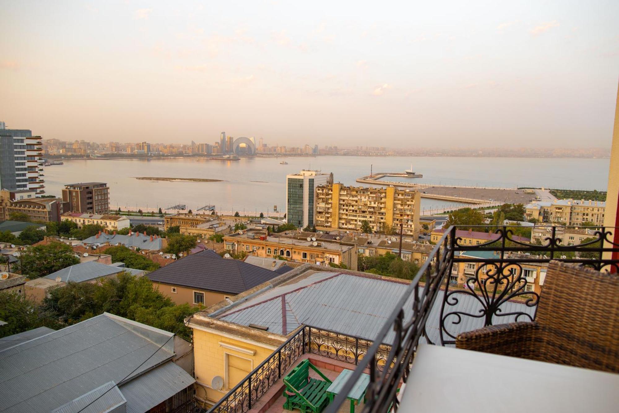 Red Roof Seaview Hotel Baku Exterior photo